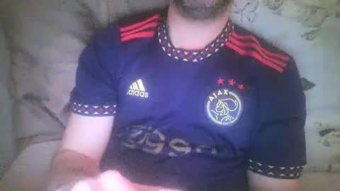 Snapshot of mikehockishuge9 chatting on 02.27.25 mikehockishuge9 online show from 02.27.25