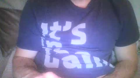 Snapshot of mikehockishuge9 chatting on 09.23.25 mikehockishuge9 online show from 09.23.25