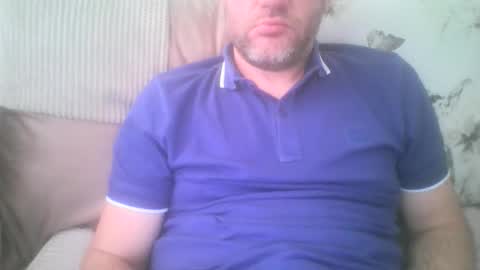 Snapshot of mikehockishuge9 chatting on 09.25.25 mikehockishuge9 online show from 09.25.25