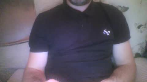 Snapshot of mikehockishuge9 chatting on 10.11.25 mikehockishuge9 online show from 10.11.25