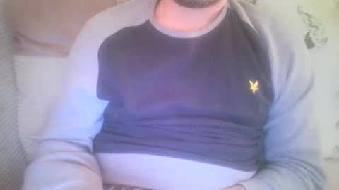 Snapshot of mikehockishuge9 chatting on 10.18.25 mikehockishuge9 online show from 10.18.25