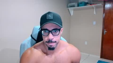 Snapshot of mikehotk chatting on 03.04.26 mikehotk online show from 03.04.26