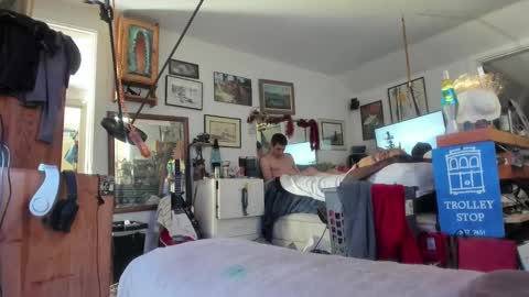 Snapshot of mikejcox chatting on 02.10.25 MikeJcox online show from 02.10.25