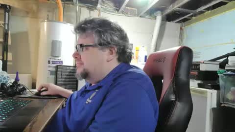 Snapshot of mikejws chatting on 11.18.25 mikejws online show from 11.18.25