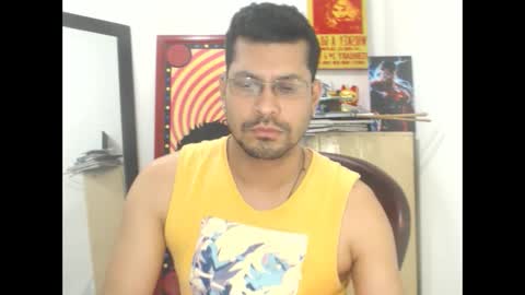 Snapshot of mikeriverx chatting on 01.11.26 mikeriverx online show from 01.11.26