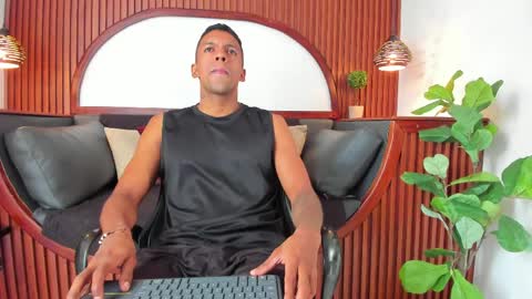    online show from 04.10.26