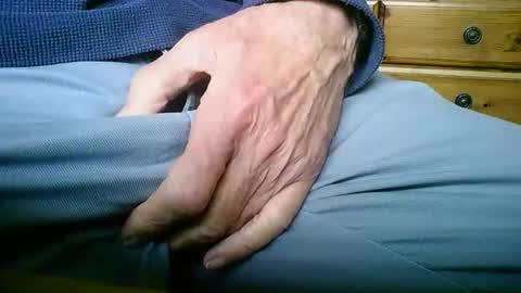 Snapshot of mikeybed chatting on 02.03.26 mikeybed online show from 02.03.26