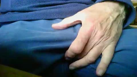 Snapshot of mikeybed chatting on 02.11.26 mikeybed online show from 02.11.26