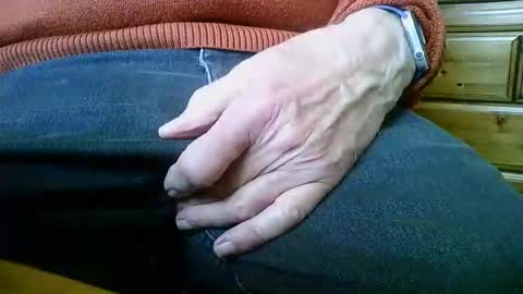 Snapshot of mikeybed chatting on 02.16.26 mikeybed online show from 02.16.26