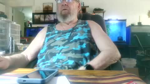 Snapshot of mikeyd1a chatting on 06.17.26 mikeyd1a online show from 06.17.26