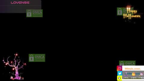 Snapshot of mikeyla_russo_ chatting on 10.27.25 Mikeyla  online show from 10.27.25