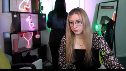 miki_ti online show from 01.12.26