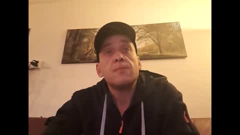 mikiey666 online show from 12.19.25