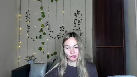 Adalina online show from 04.30.26