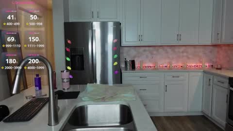 Mikaylah online show from 12.29.24