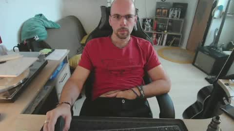 Snapshot of mikmik91 chatting on 07.16.26 mikmik91 online show from 07.16.26