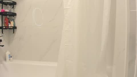 miko_moonn online show from 10.24.25