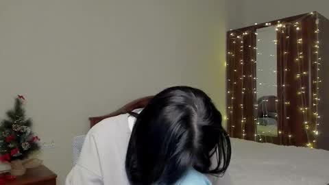 mila_dance_ online show from 12.18.25