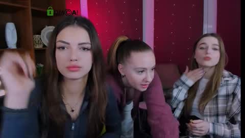 mila_glow online show from 11.17.25