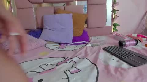 mila_grace_ online show from 07.09.26