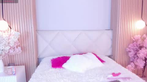 mila_hank online show from 03.13.26