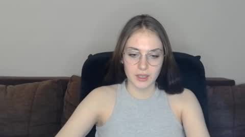 mila_keyy online show from 02.19.26