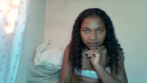Snapshot of mila_lunah chatting on 04.30.26 mila_lunah online show from 04.30.26