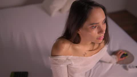 Snapshot of mila_may_ chatting on 02.28.25 mila may online show from 02.28.25