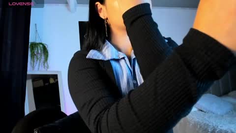 Mila online show from 04.25.26