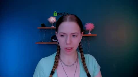 mila_sun__ online show from 02.07.26