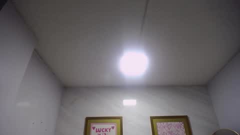 Snapshot of mila_sweet_v chatting on 10.21.25 Mila online show from 10.21.25