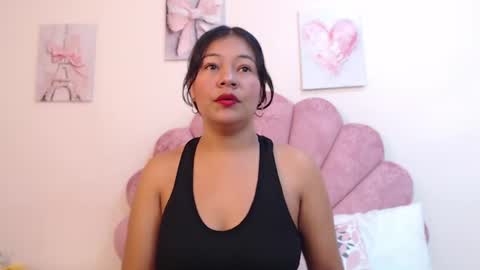 Snapshot of milaaadams chatting on 07.12.26 mila online show from 07.12.26