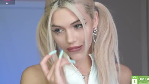 Mila and u can call me sweet bunny online show from 05.02.26