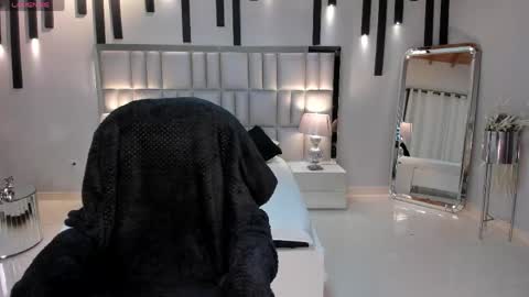 Mila online show from 04.28.26