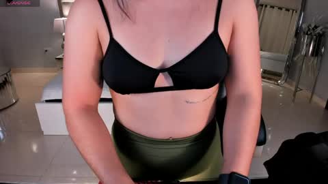 Mila online show from 05.02.26