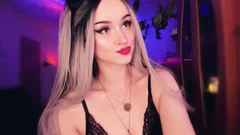 MiladyJolie online show from 02.19.25