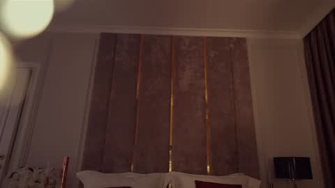        online show from 03.08.26