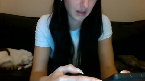 Snapshot of milagaborxx chatting on 11.24.25 MilaGabor online show from 11.24.25