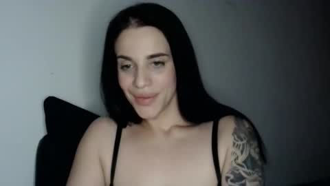 milalunaa online show from 03.24.26