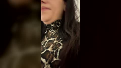 milalunaa online show from 03.30.26