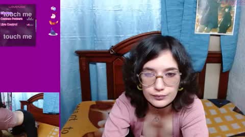 Snapshot of milalunala chatting on 02.18.25 Mila-Lunala online show from 02.18.25