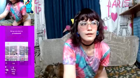 Snapshot of milalunala chatting on 09.16.25 Mila-Lunala online show from 09.16.25