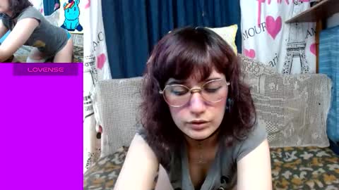 Snapshot of milalunala chatting on 09.21.25 Mila-Lunala online show from 09.21.25