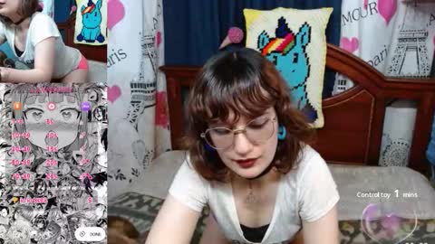 Snapshot of milalunala chatting on 10.17.25 Mila-Lunala online show from 10.17.25