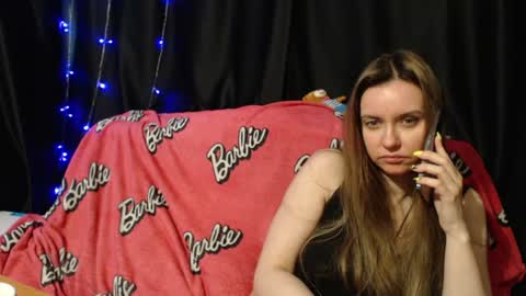 Snapshot of milana696969 chatting on 06.18.26 MilAna online show from 06.18.26