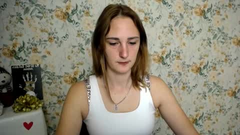 Snapshot of milana_cutie_ chatting on 09.18.25 Milana online show from 09.18.25