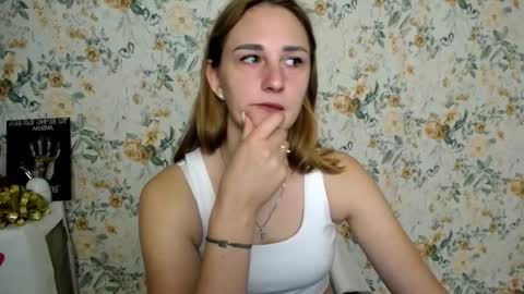 Snapshot of milana_cutie_ chatting on 09.30.25 Milana online show from 09.30.25