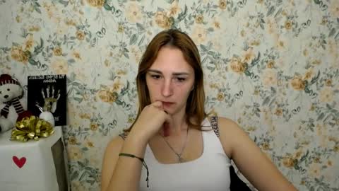Snapshot of milana_cutie_ chatting on 10.10.25 Milana online show from 10.10.25