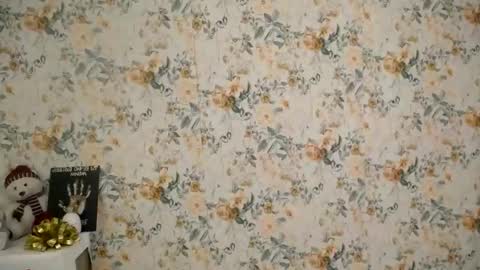 Snapshot of milana_cutie_ chatting on 10.21.25 Milana online show from 10.21.25