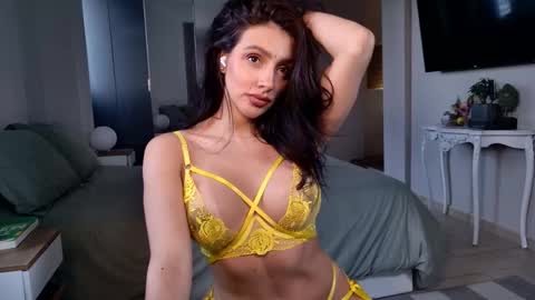 Snapshot of milana_desire chatting on 02.19.26 milana online show from 02.19.26